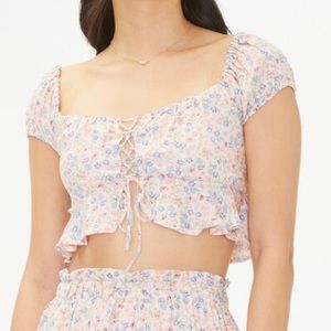Aeropostale Womens' Floral Laced-Front Crop Top